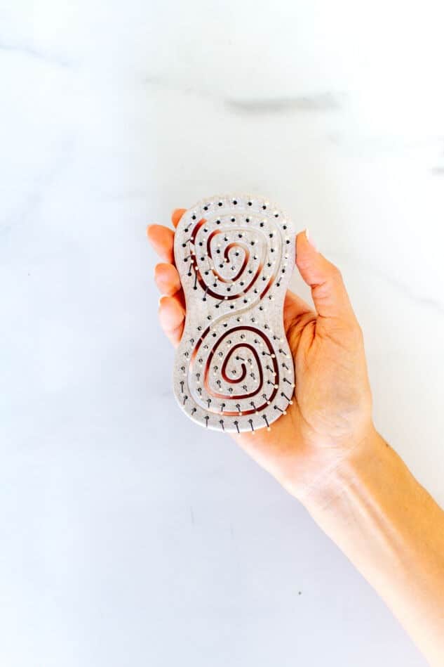 Cepillo Eco Desenredante de Cartera | Cuidado capilar práctico y sostenible