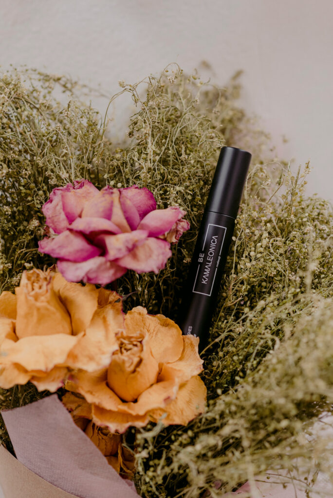 Rímel Kamaleonica Microfibra | Volumen y cuidado vegano | Atix by SOS Hair Spa